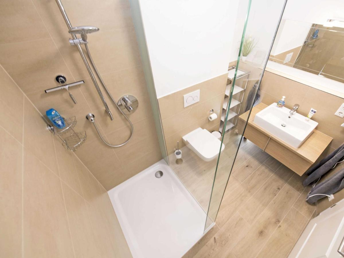 Villa Louisa In Sellin - Wg 39 Mit Balkon, Strandnah Bagian luar foto